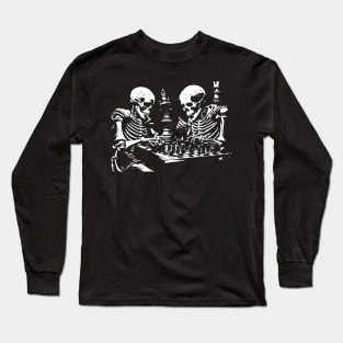 death plays chess Long Sleeve T-Shirt